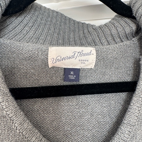 Universal Thread Gray V-Neck Collared Sweater - Picture 2 of 5